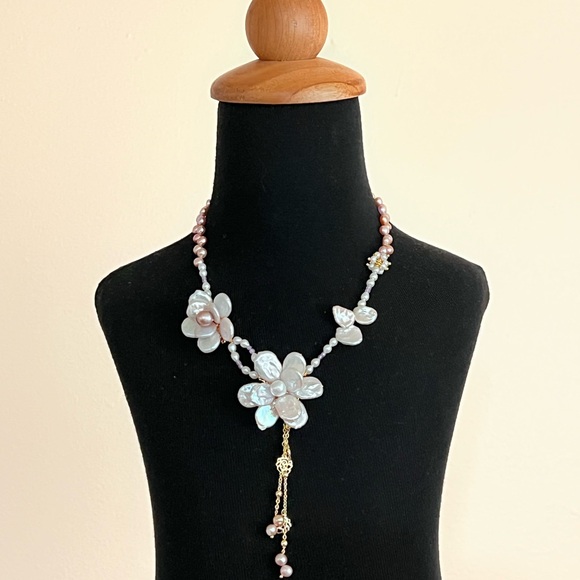 🔥🔥 Handmade Freshwater Baroque Coin Edision Pearl Flower 🌺 🌺 Braided Necklace - Picture 4 of 4